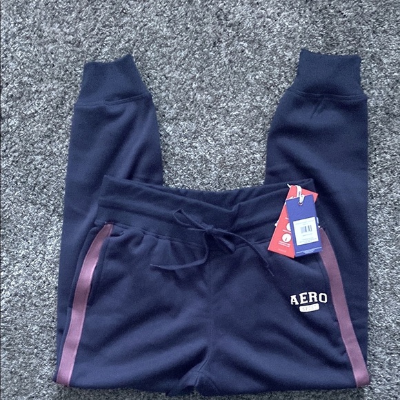 NWT Aeropostale Sport Fleece Lined Sweatpants - Picture 1 of 3
